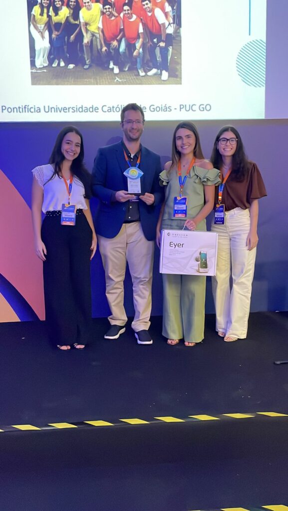 Img Premiacao De Olhos Para O Futuro Terceiro Lugar